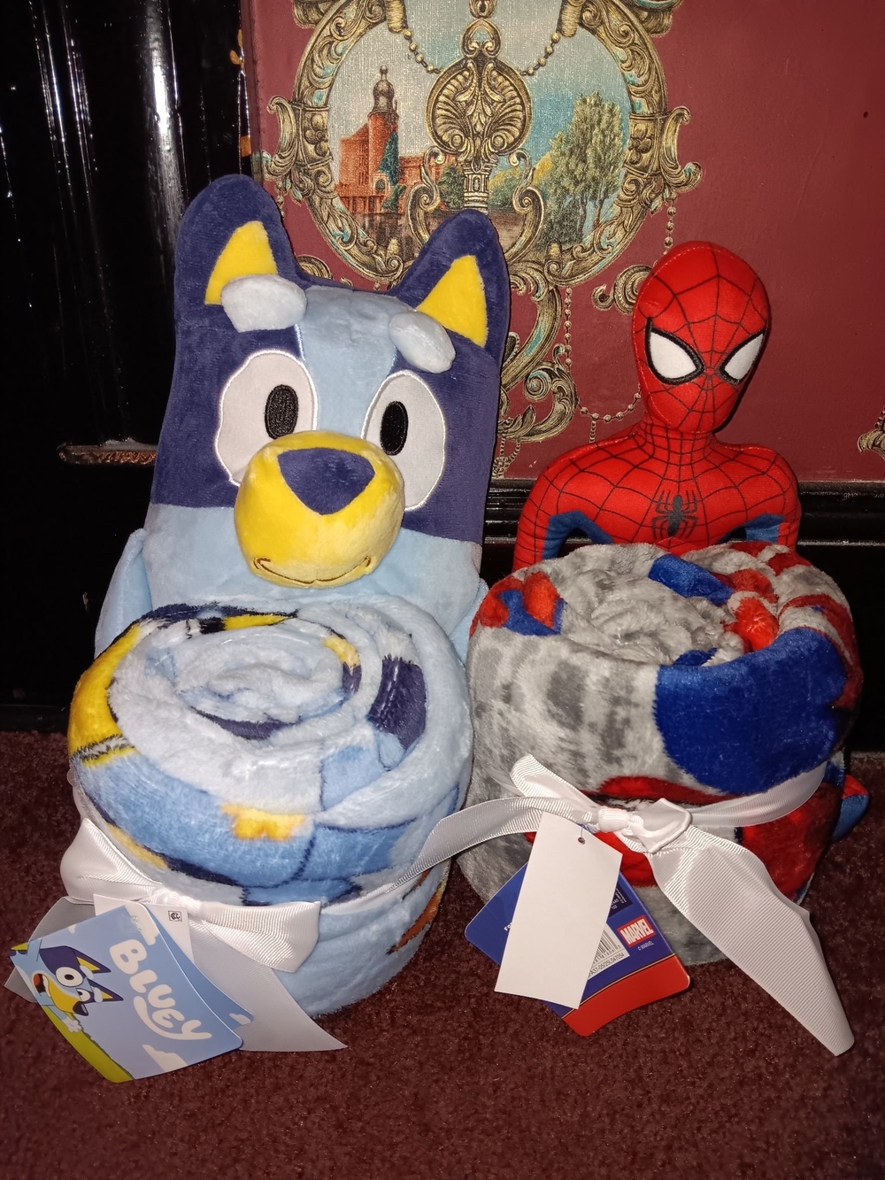 Plush Blanket Bundle – Bluey and Spiderman